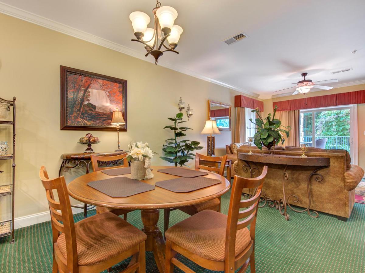 City Bear, 2Br, Pool, Spa, Downtown Gatlinburg, Sleeps 6 Lägenhet Exteriör bild