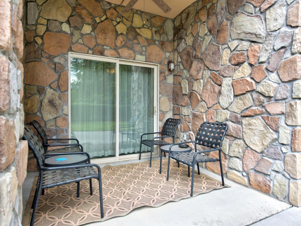 City Bear, 2Br, Pool, Spa, Downtown Gatlinburg, Sleeps 6 Lägenhet Exteriör bild
