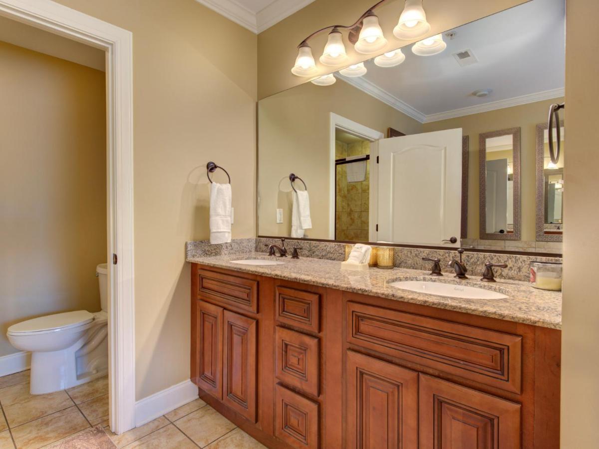 City Bear, 2Br, Pool, Spa, Downtown Gatlinburg, Sleeps 6 Lägenhet Exteriör bild